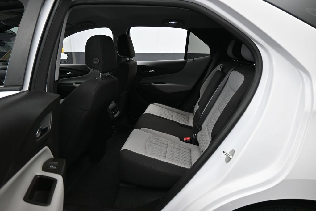 Used 2023 Chevrolet Equinox LS FWD image 27