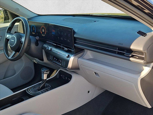 Used 2025 Hyundai Kona SEL FWD image 21