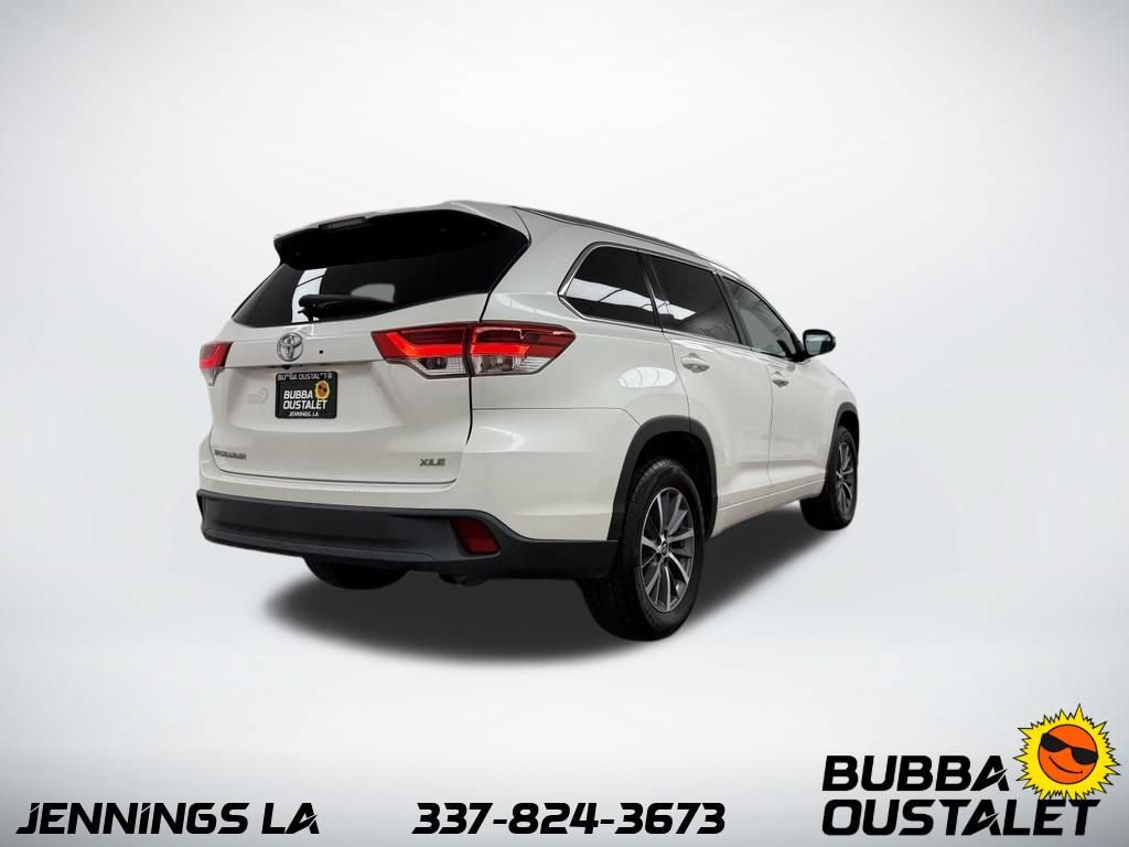 Used 2018 Toyota Highlander XLE FWD image 5