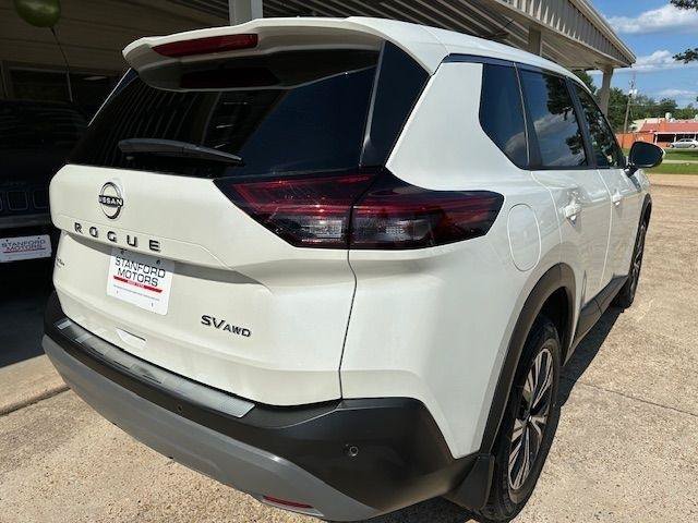 Used 2022 Nissan Rogue SV AWD/4WD image 6