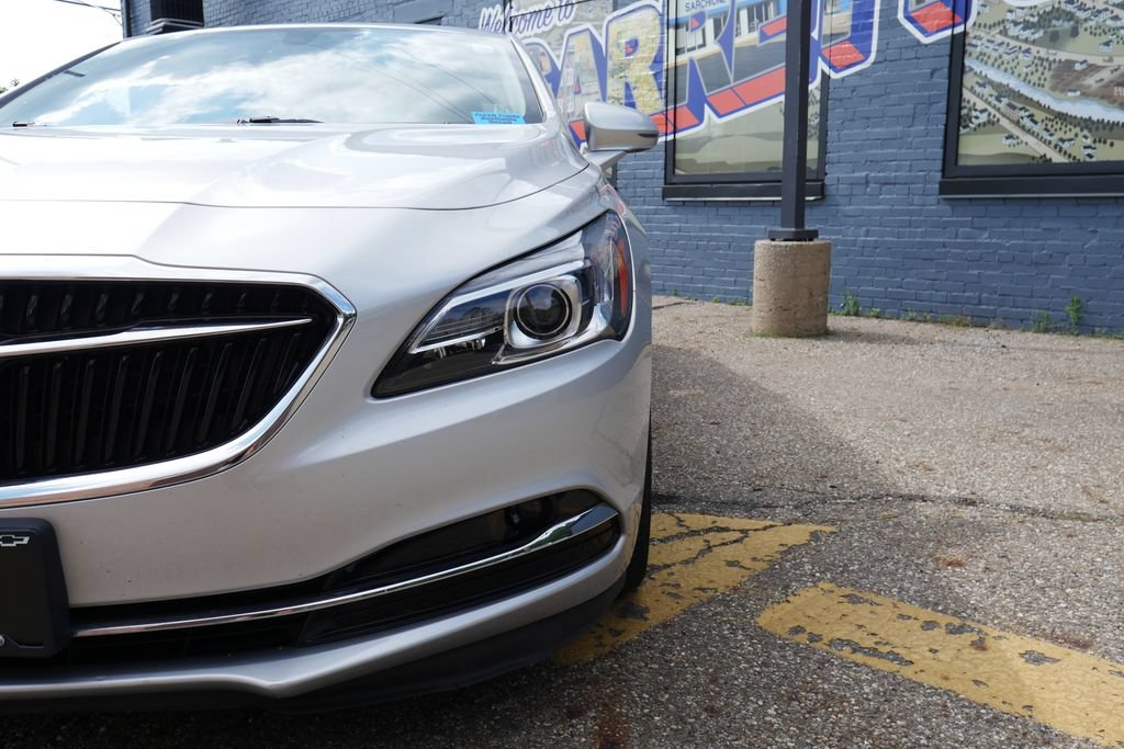 Used 2017 Buick LaCrosse Preferred FWD image 3