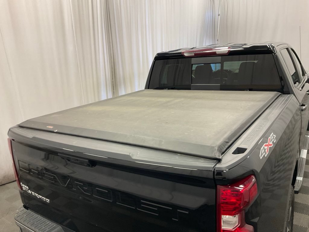 Used 2023 Chevrolet Silverado 1500 LT w/ Safety Package AWD/4WD image 23