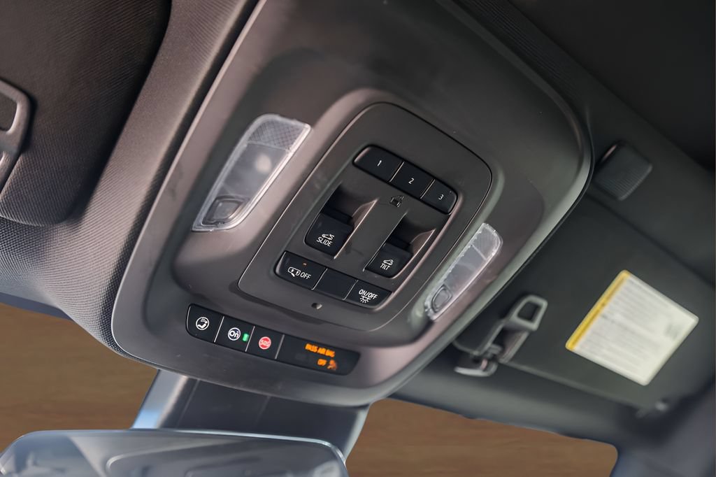 Certified 2023 Cadillac CT4 Premium Luxury RWD image 18
