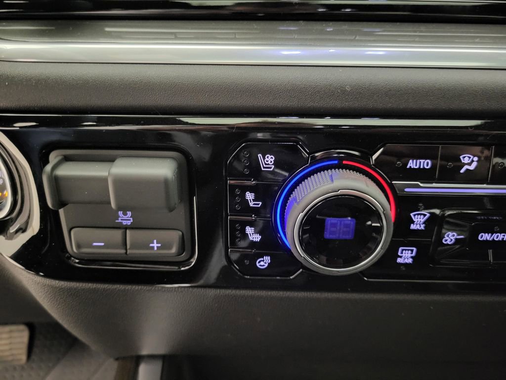 New 2026 Chevrolet Silverado 1500 High Country image 13