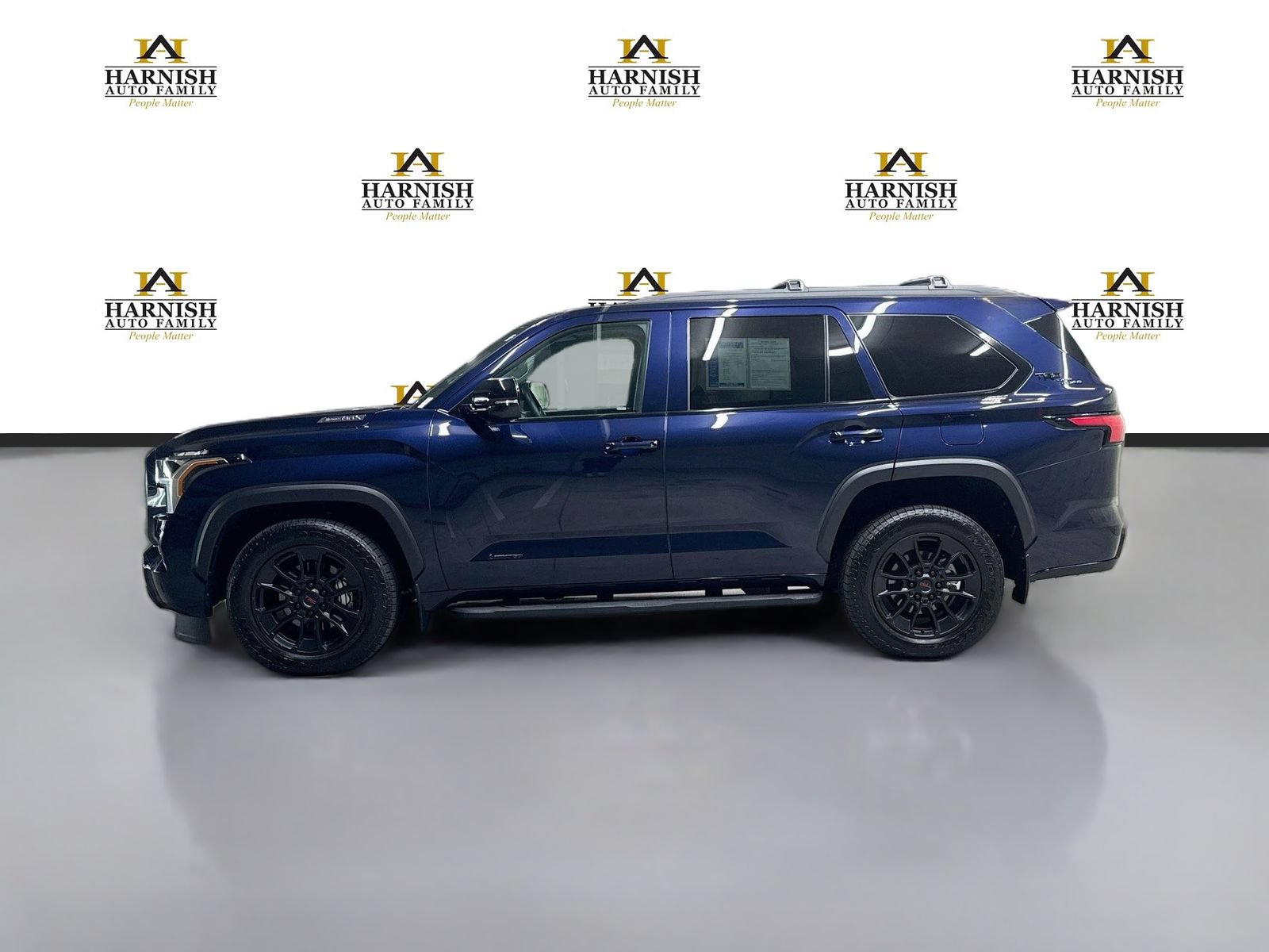 Used 2024 Toyota Sequoia Limited w/ TRD Off-Road Package AWD/4WD image 10