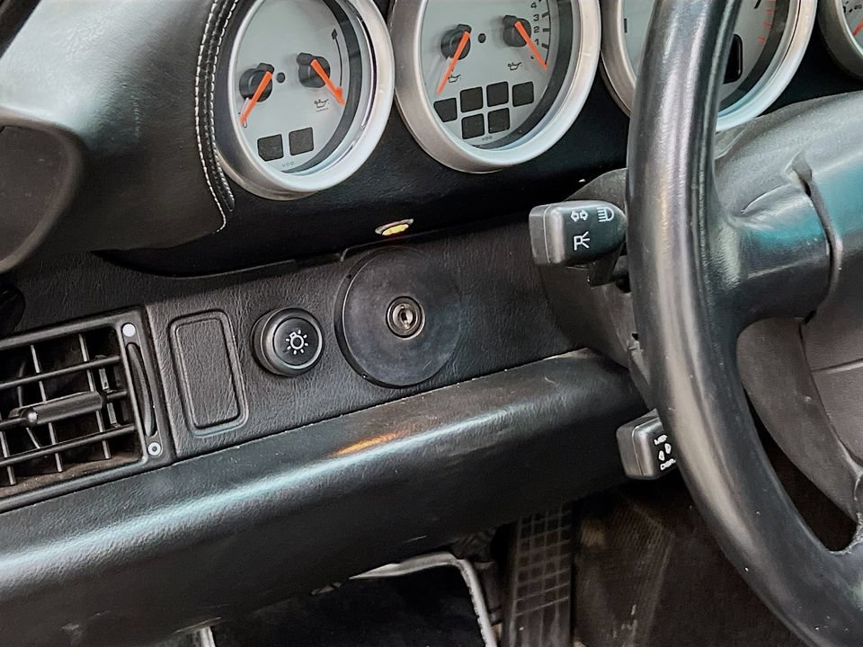 Used 1997 Porsche 911 Turbo AWD/4WD image 11