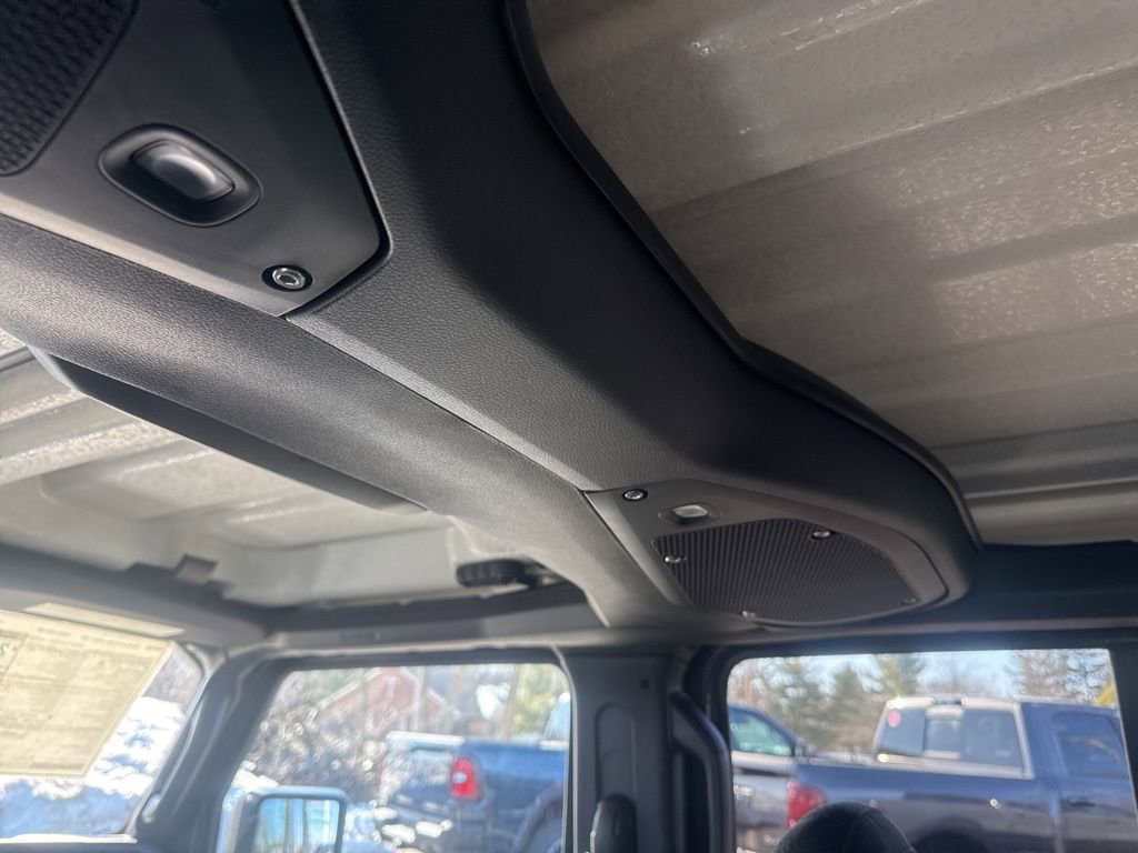 New 2025 Jeep Wrangler Sport S image 39