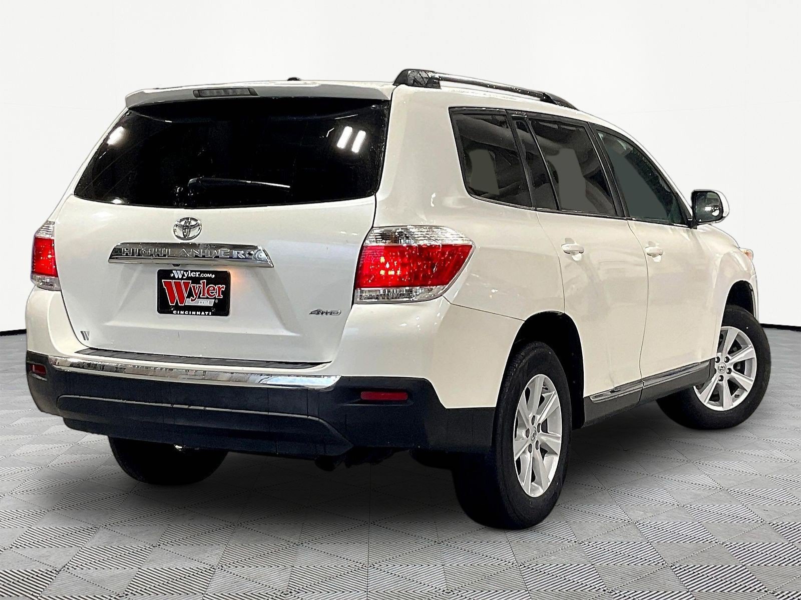 Used 2013 Toyota Highlander SE AWD/4WD image 6