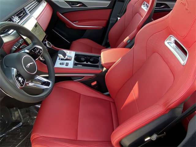 New 2025 Jaguar F-PACE R-Dynamic S image 6