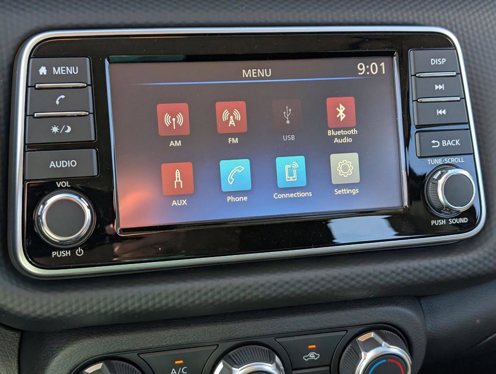 New 2025 Nissan Kicks Play S image 22