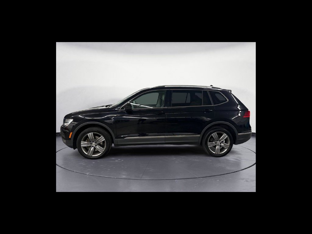 Used 2020 Volkswagen Tiguan SEL w/ Tiguan Two-Row MDO Package AWD/4WD image 3