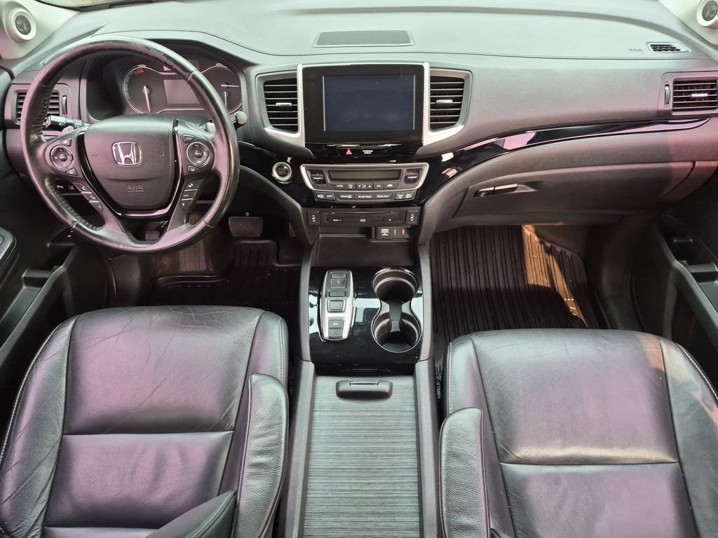 Used 2018 Honda Pilot Touring image 13