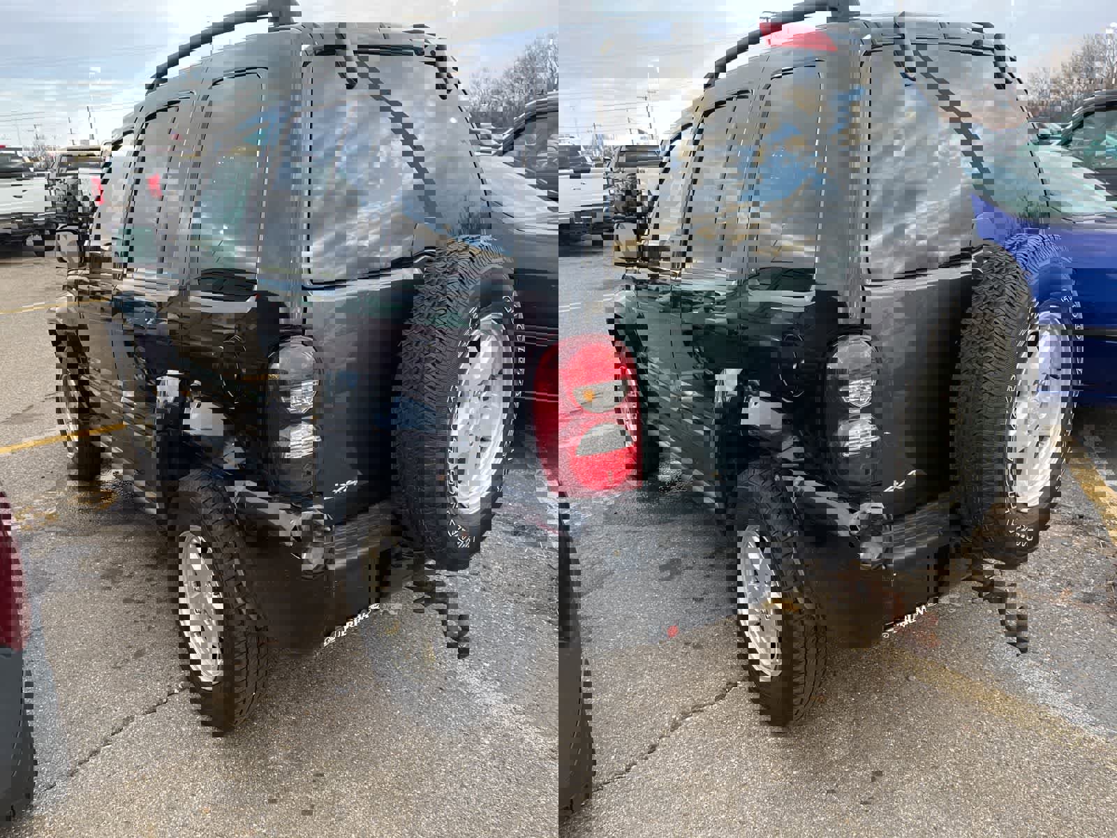 Used 2007 Jeep Liberty Sport image 7