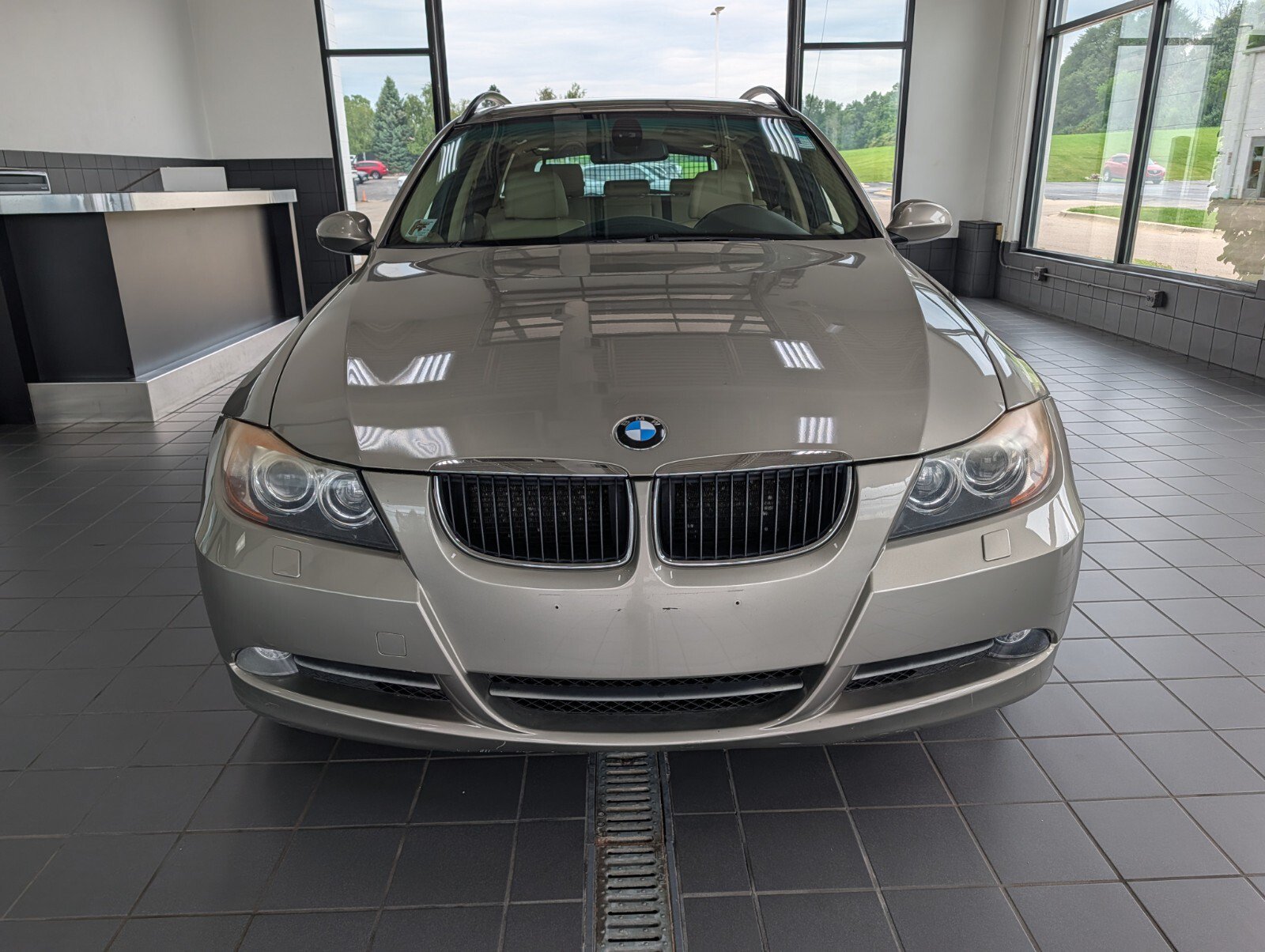 Used 2008 BMW 328xi Wagon AWD/4WD image 7