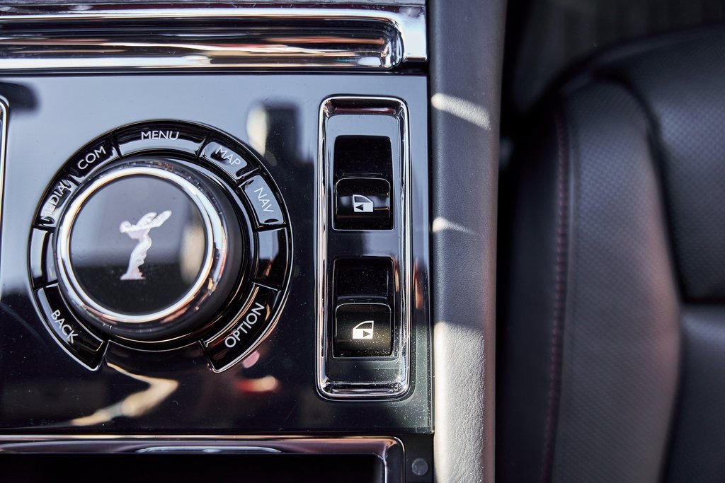 Used 2023 Rolls-Royce Ghost image 77
