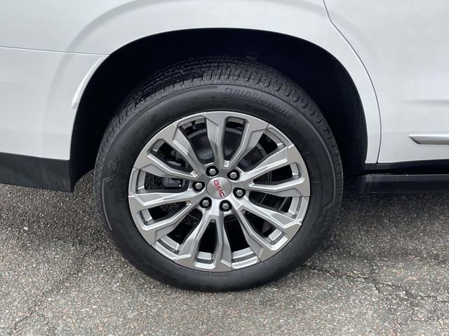 Used 2023 GMC Yukon Denali w/ LPO, Floor Liner Package AWD/4WD image 9