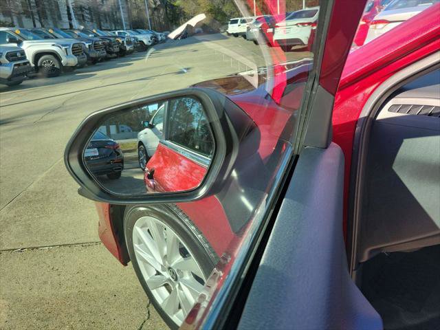 Certified 2022 Toyota Camry LE image 13