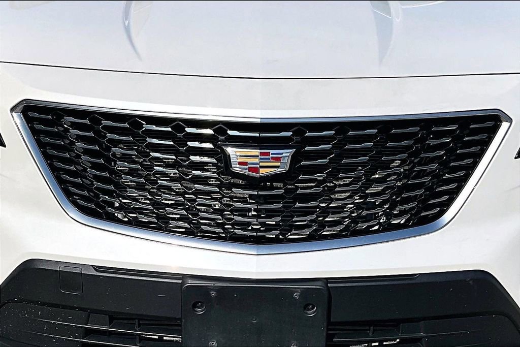 Used 2019 Cadillac XT4 Luxury w/ Trailering Package FWD image 32