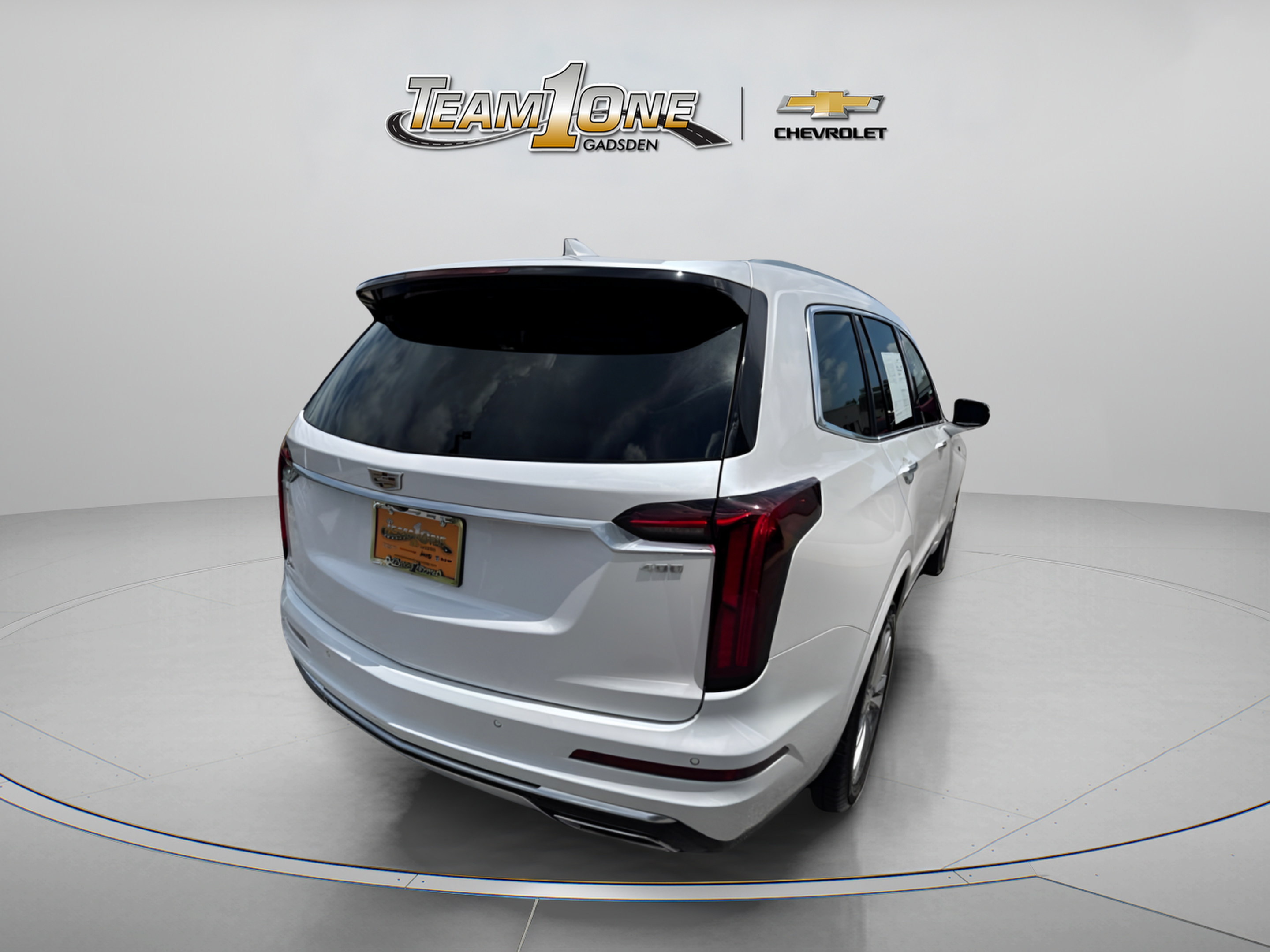 Used 2024 Cadillac XT6 Premium Luxury FWD image 9