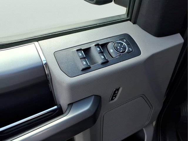 Used 2019 Ford F150 XLT w/ Equipment Group 302A Luxury AWD/4WD image 16