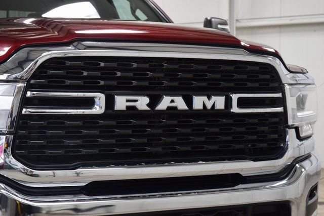 Used 2024 RAM 4500 SLT w/ Quick Order Package 2YG SLT AWD/4WD image 5