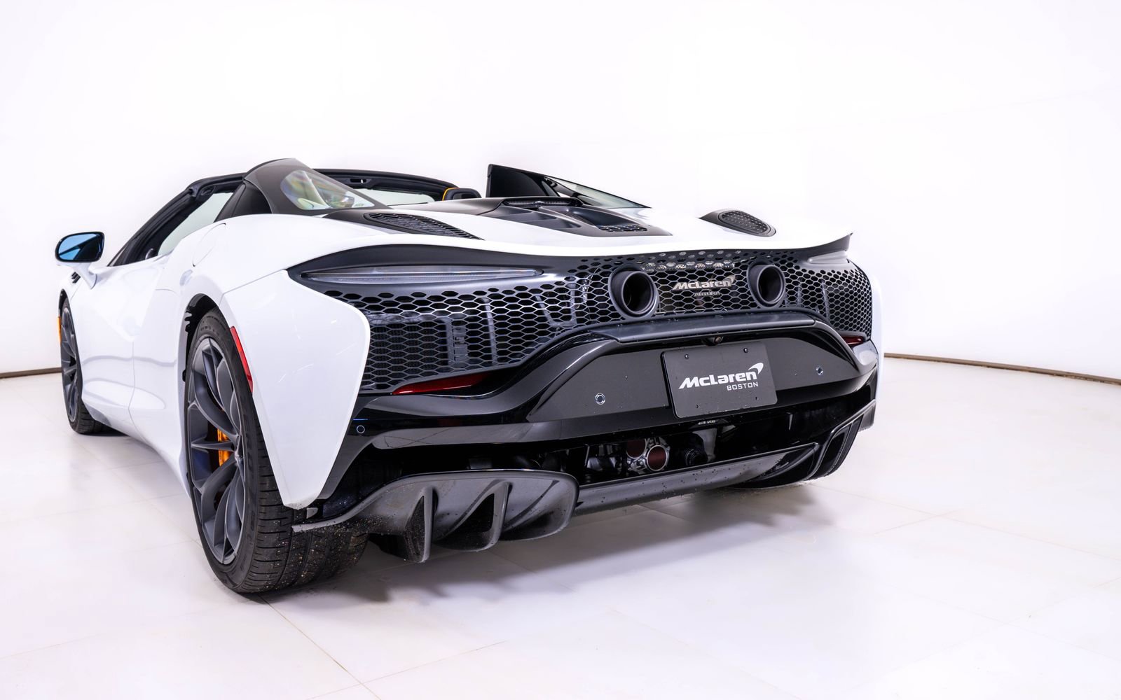 New 2026 McLaren Artura Spider image 12