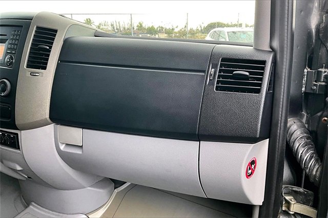 Used 2011 Mercedes-Benz Sprinter 2500 image 16