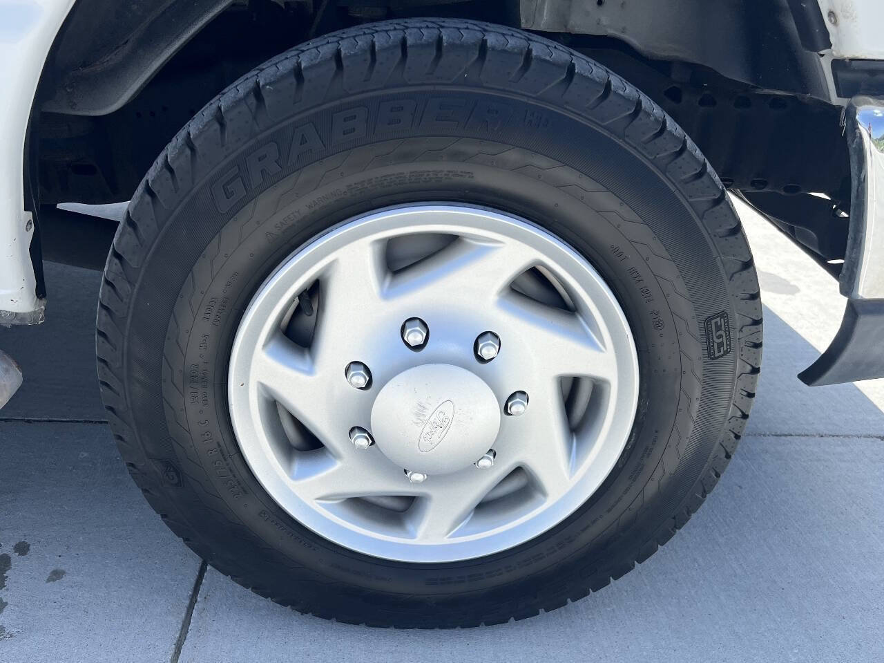 Used 2014 Ford E-250 and Econoline 250 w/ Power Group RWD image 18