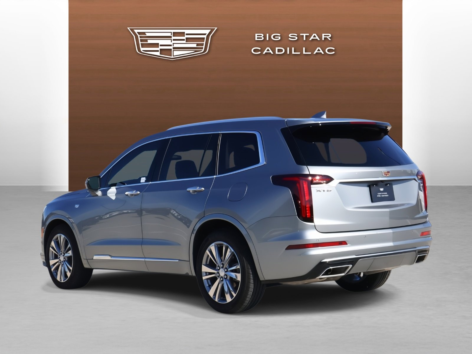 Certified 2023 Cadillac XT6 Premium Luxury image 3