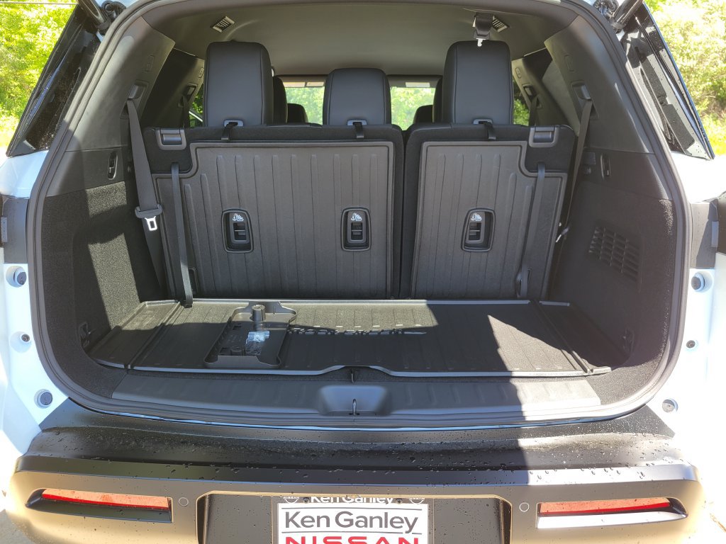 New 2026 Nissan Pathfinder Rock Creek w/ Rock Creek Premium Package AWD/4WD image 12