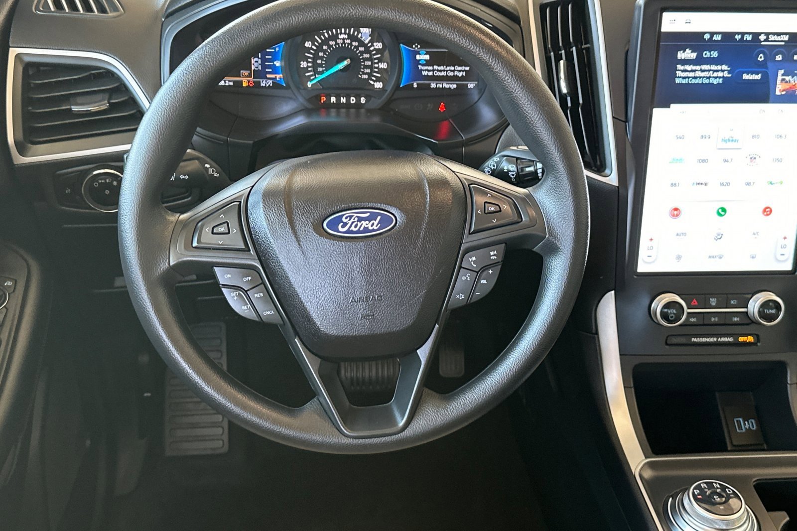 Used 2024 Ford Edge SE image 14