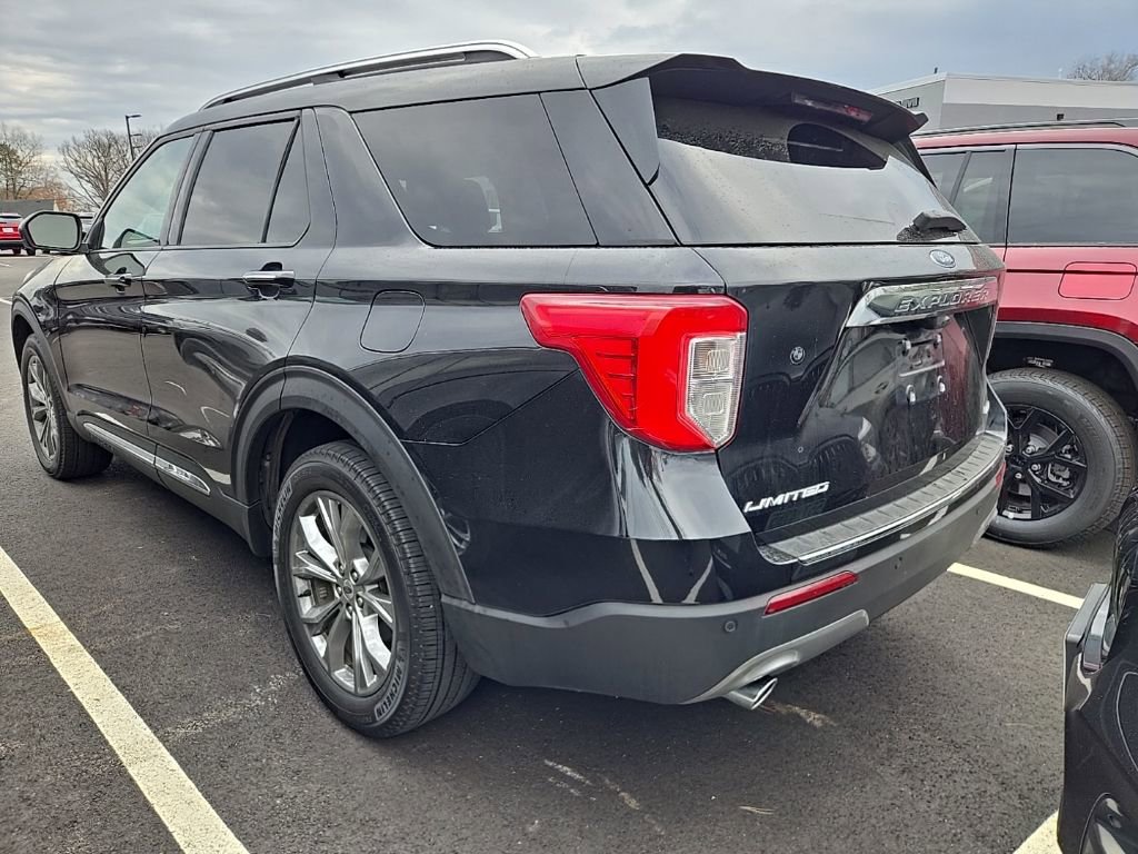 Used 2023 Ford Explorer Limited AWD/4WD image 12