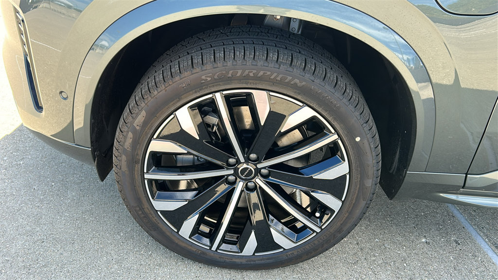 New 2027 Volvo XC90 T8 Ultra AWD/4WD image 8