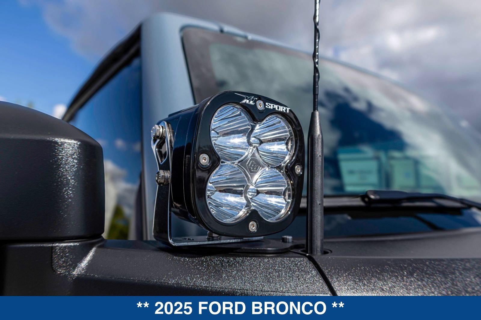 Used 2025 Ford Bronco Badlands AWD/4WD image 33