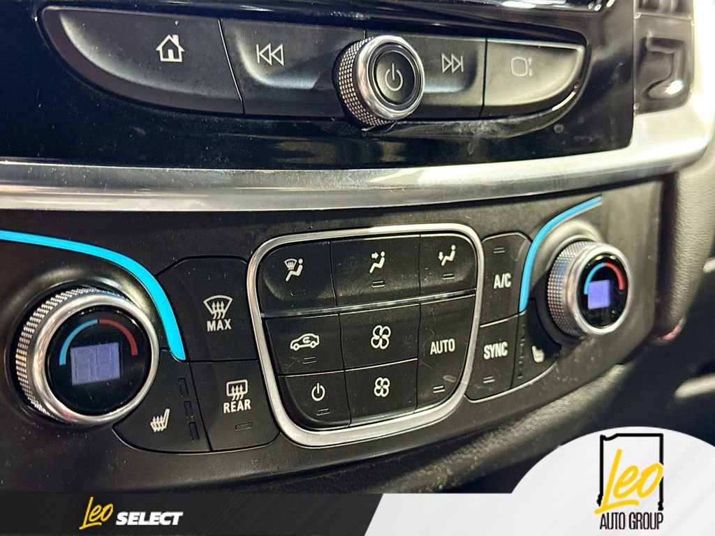 Used 2023 Chevrolet Traverse RS w/ LPO, Floor Liner Package AWD/4WD image 16