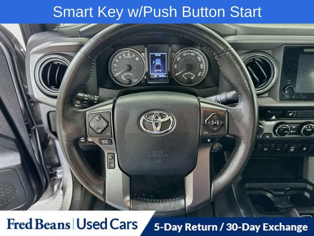 Used 2017 Toyota Tacoma TRD Off-Road w/ Premium & Technology Package AWD/4WD image 16