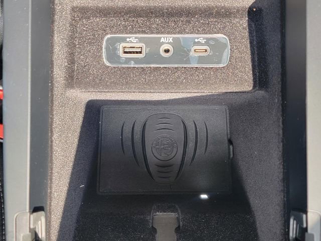 Used 2020 Alfa Romeo Stelvio Base w/ Nero Edizione image 28