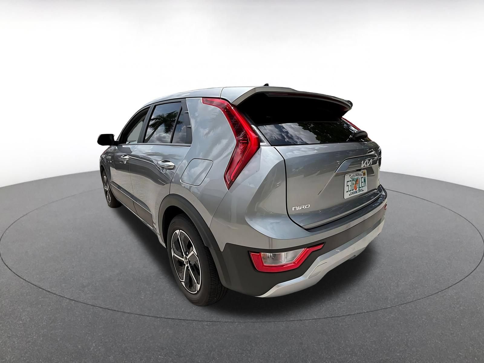 Used 2026 Kia Niro LX FWD image 5