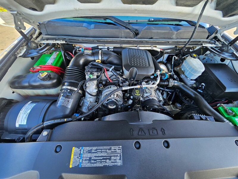 Used 2009 Chevrolet Silverado 2500 W/T AWD/4WD image 25