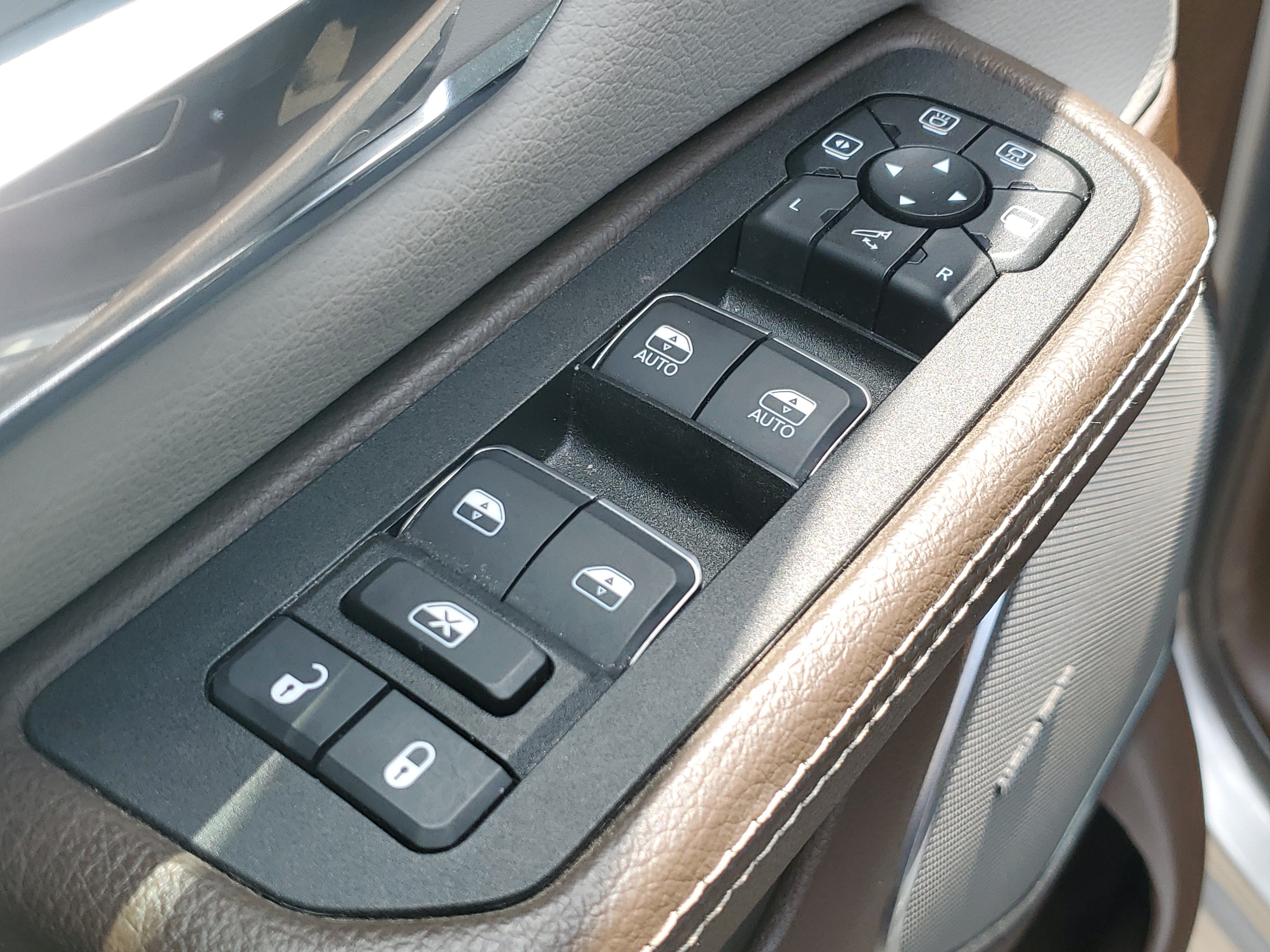 Used 2025 RAM 1500 Laramie AWD/4WD image 20