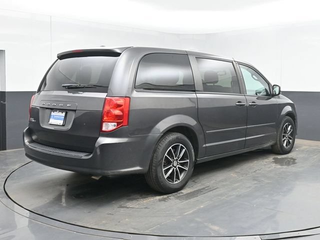 Used 2016 Dodge Grand Caravan SXT FWD image 10
