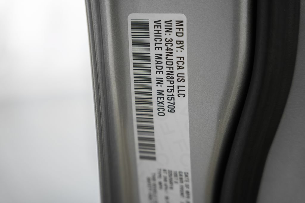 Certified 2023 Jeep Compass Latitude AWD/4WD image 40