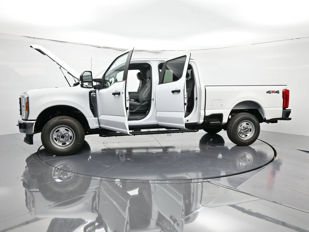 New 2026 Ford F250 XL w/ XL Chrome Package image 50
