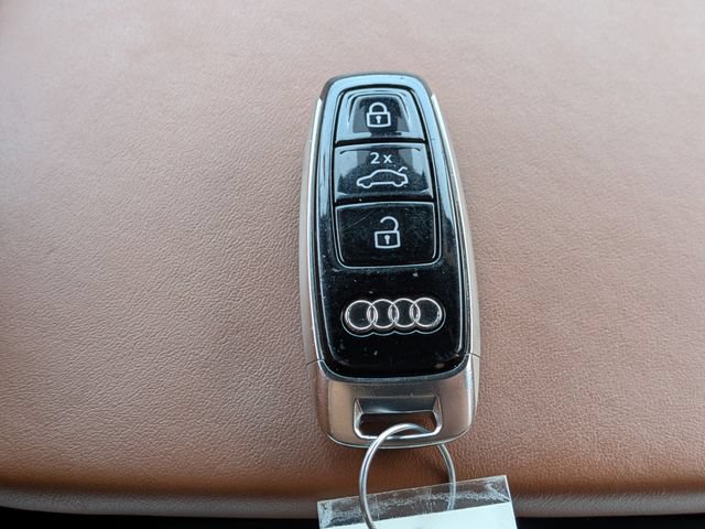 Used 2025 Audi Q7 3.0T Prestige AWD/4WD image 38