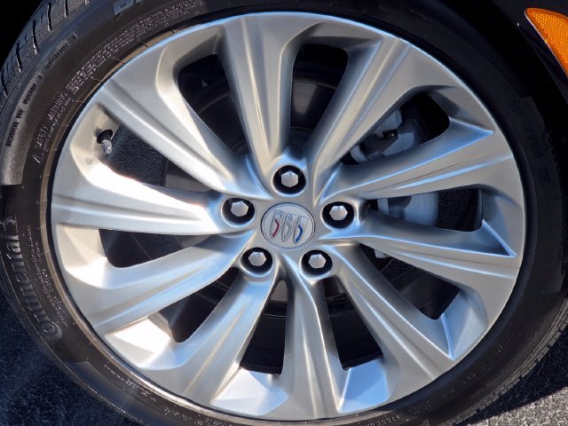 Used 2024 Buick Envista Sport Touring FWD image 9