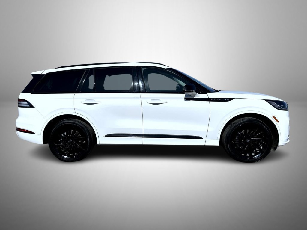 Used 2025 Lincoln Aviator Reserve w/ Equipment Group 201A AWD/4WD image 5