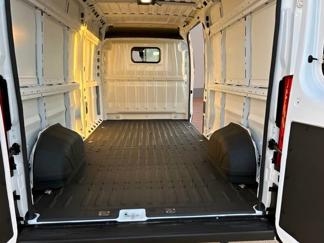 New 2024 RAM ProMaster 3500 w/ Convenience Group image 21