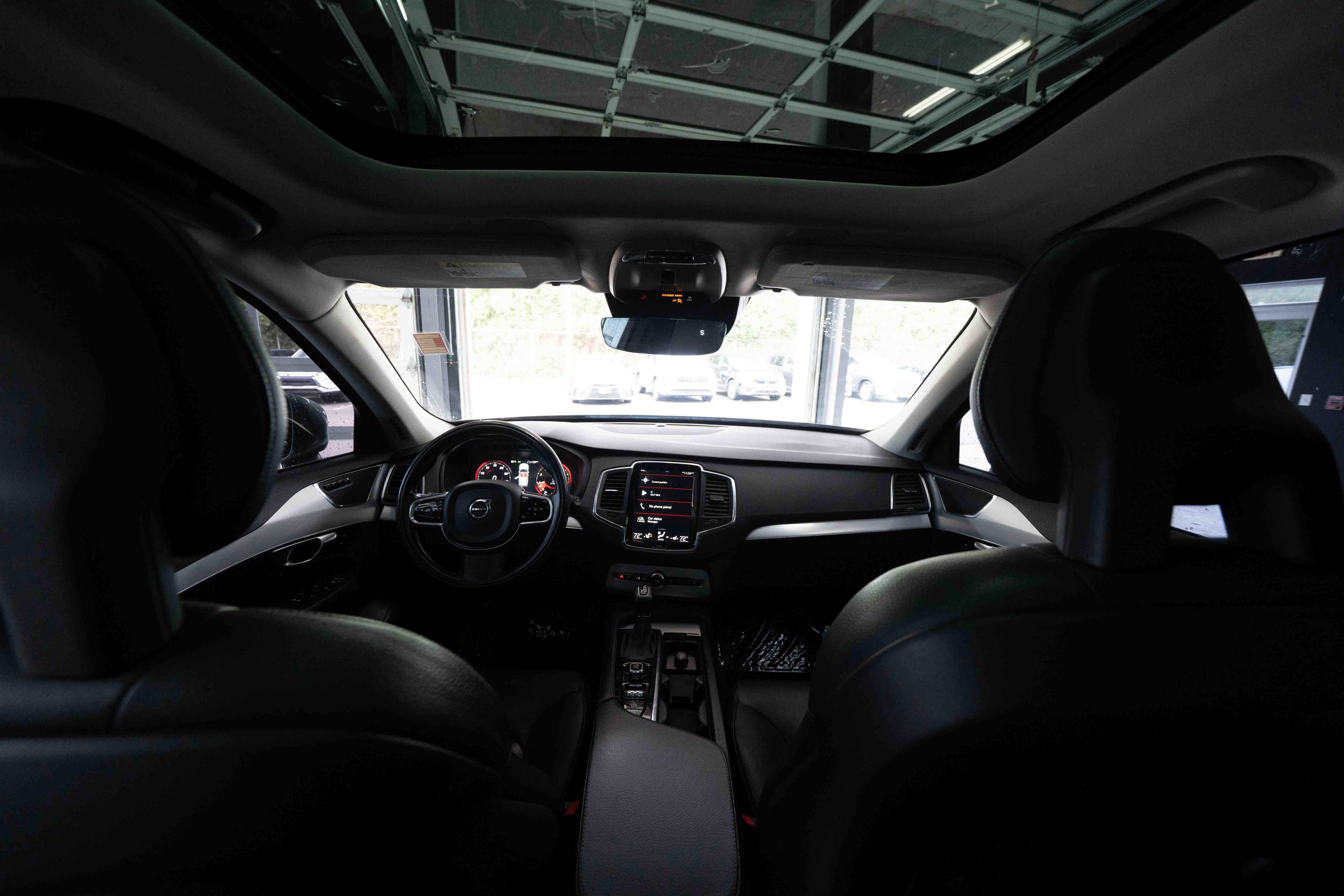 Used 2018 Volvo XC90 T5 Momentum w/ Convenience Package image 19