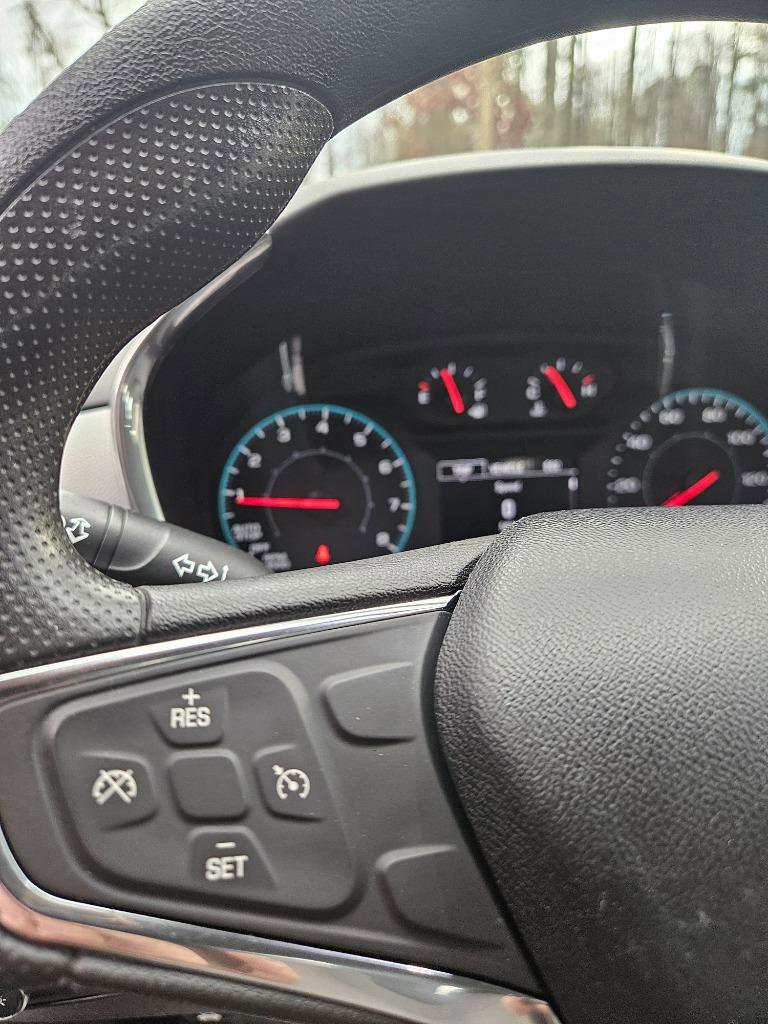 Used 2019 Chevrolet Equinox LS image 24