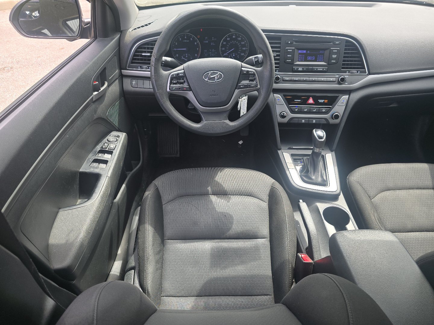 Used 2018 Hyundai Elantra SE FWD image 20